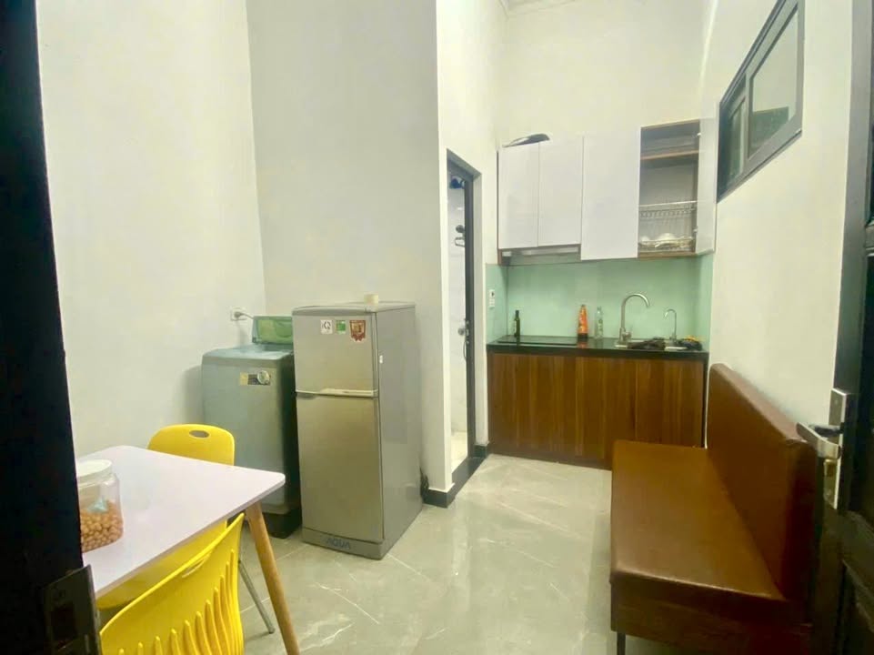 Căn hộ Cầu Giấy 68m² giá 9 triệu - Full đồ, thoáng mát!