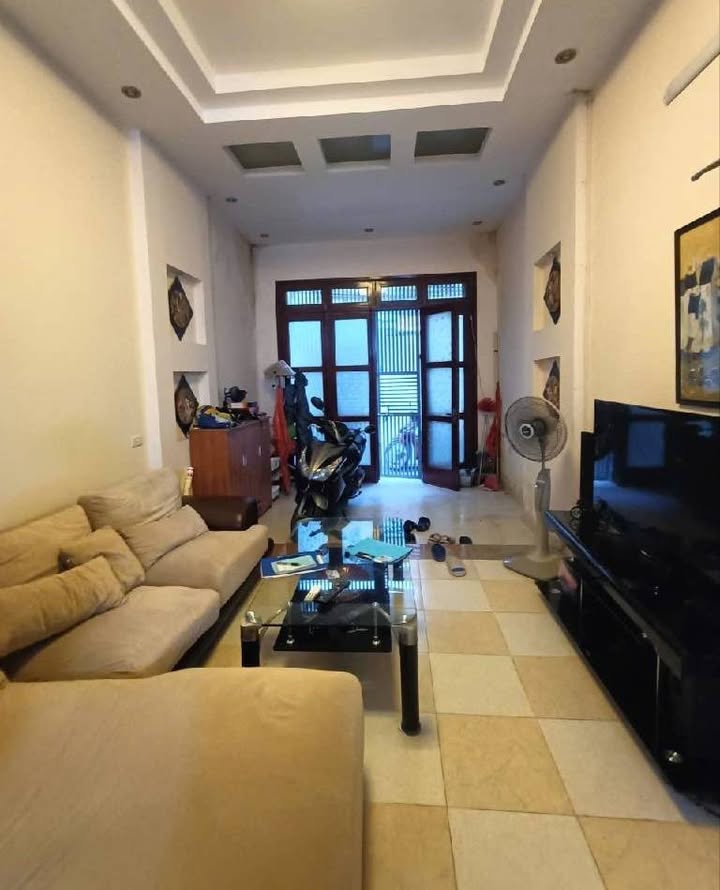 Nhà 4 tầng Khương Đình 48m² giá 7.8 tỷ - Dọn về ở ngay!