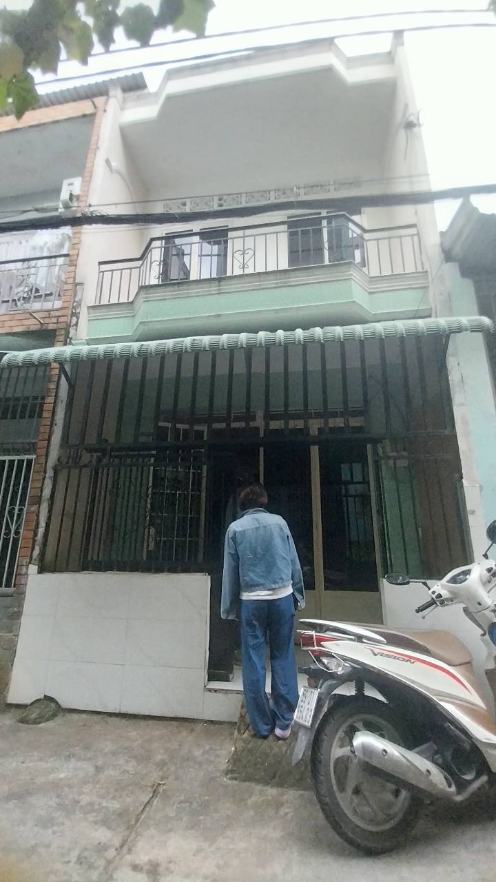 Phòng cho thuê Bình Tân 28m² giá 4.5 triệu - An ninh tốt, vị trí thuận lợi!