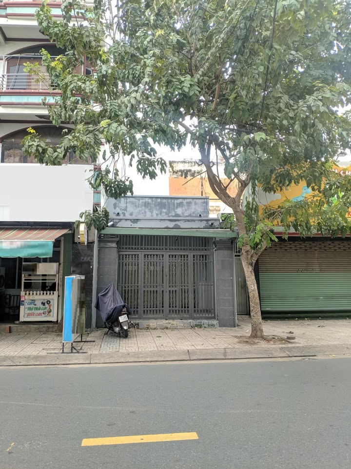 Cho thuê nhà mặt tiền Tân Quý, quận Tân Phú 105m² - Địa điểm lý tưởng cho kinh doanh!