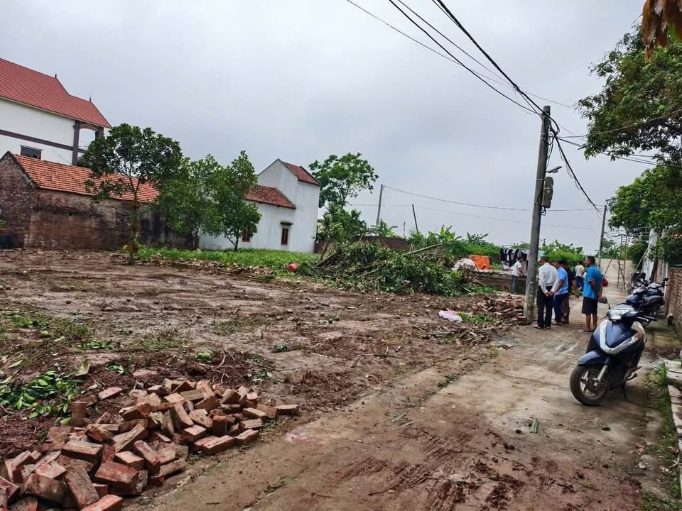 Lô đất xã Tân Châu, Khoái Châu 100m² giá 2 tỷ - Đầu tư sinh lời tiềm năng!