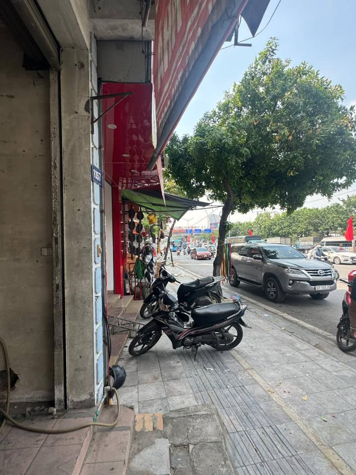 Nhà mặt phố Giải Phóng 73m² giá 13.7 tỷ - Sẵn sàng giao dịch!