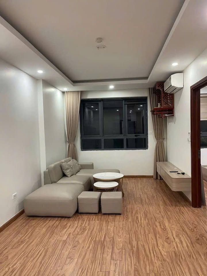 Chung cư cho thuê 43 Phạm Văn Đồng, Bắc Từ Liêm 2PN giá thỏa thuận - Tiện nghi đầy đủ, không gian thoáng đãng!