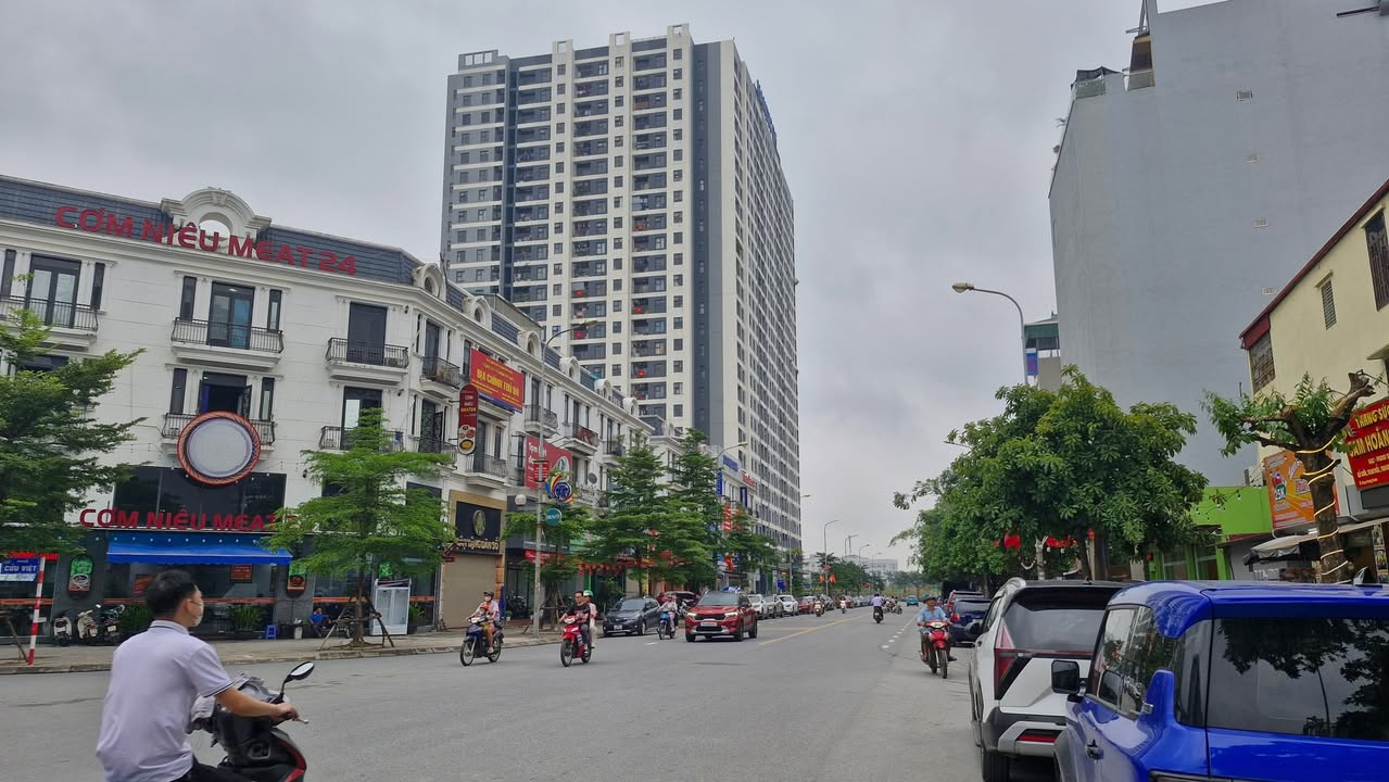 Shophouse Trâu Quỳ, Gia Lâm 84m² giá 22.7 tỷ - Kinh doanh sầm uất, thang máy nhập khẩu!