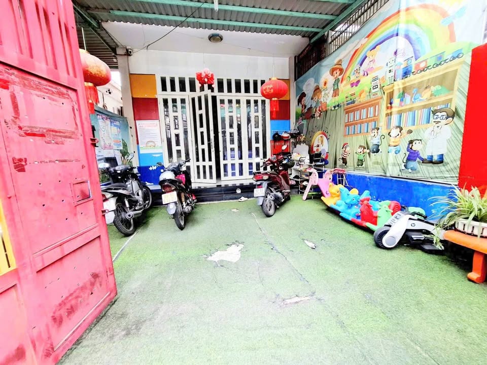 Mặt tiền kinh doanh Tống Văn Hên, Tân Bình 243m² giá 24.5 tỷ - Cơ hội đầu tư sinh lời cao!