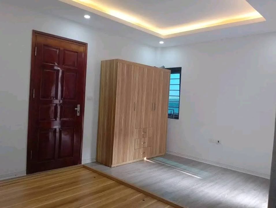 Phòng cho thuê tại ngõ 39 Đông Ngạc, 20m² giá 3.3 triệu - Không chung chủ, đầy đủ tiện nghi!