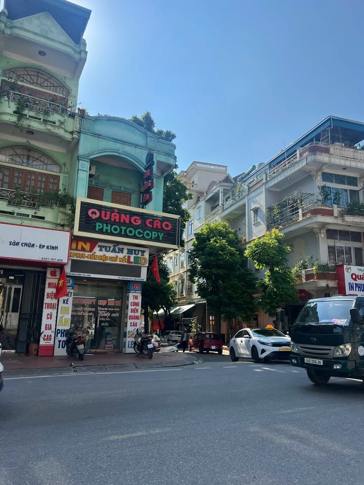 Nhà lô góc cho thuê tại 69 Cao Xanh - Kinh doanh thuận lợi!