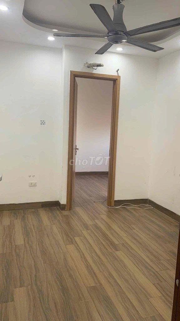 Căn hộ cho thuê ngõ 168 Hào Nam, Đống Đa 55m² giá 9 triệu - Nhận nhà ngay!