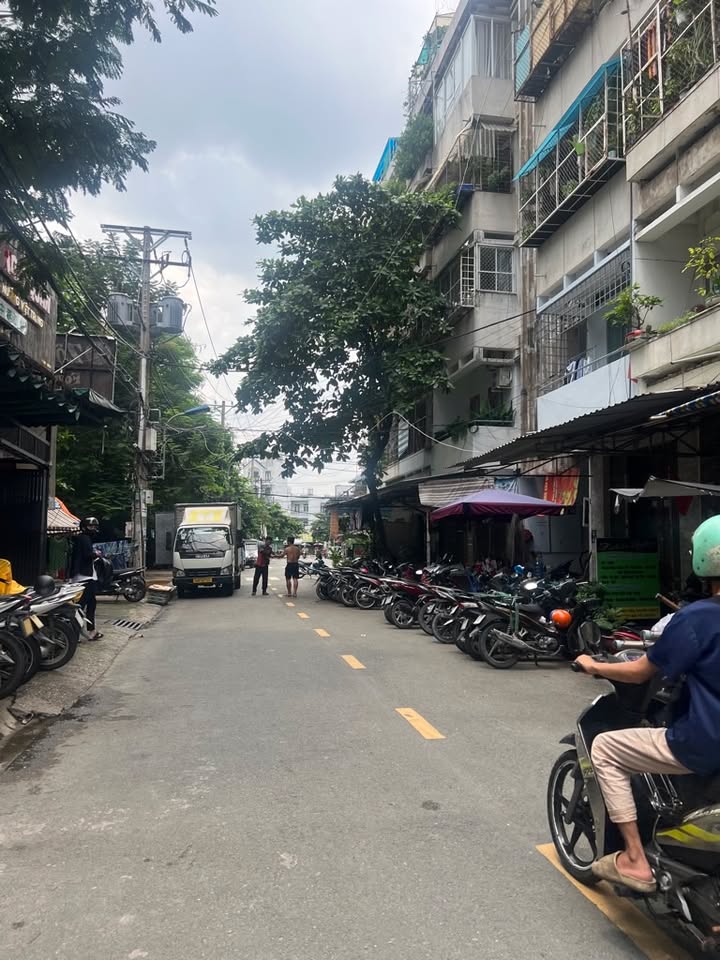 Căn hộ tầng trệt Chung cư Nhiêu Lộc B, Tân Phú 45m² giá chỉ 3 tỷ - Kinh doanh tuyệt vời!