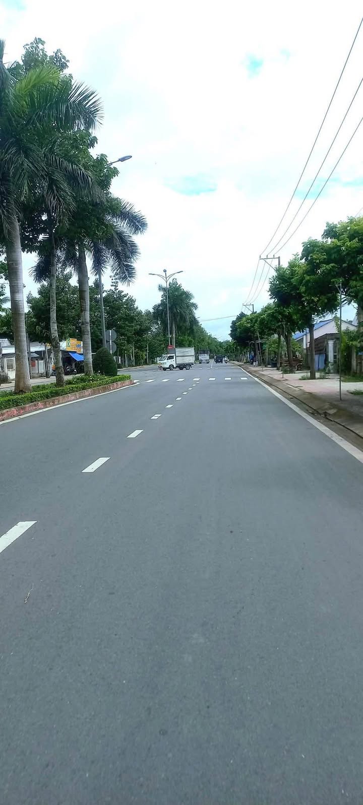 Nhà mặt tiền đường 30/04, Trà Vinh 158.4m² giá 1.8 tỷ - Đối diện trường Trần Phú