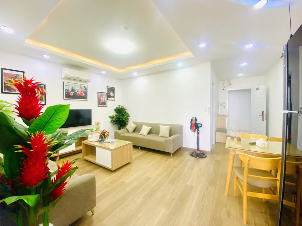 Căn hộ Mường Thanh Nha Trang 68m² giá 11 triệu - View phố biển tuyệt đẹp!
