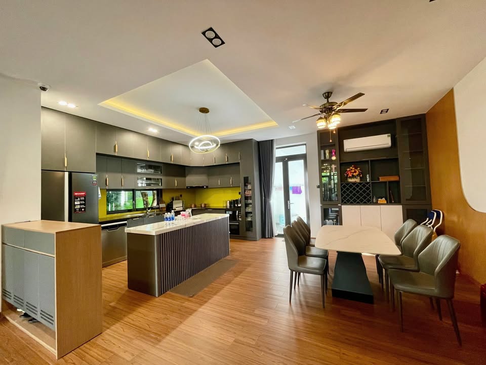 Biệt thự cho thuê KĐT Phước Long A 450m² giá 40 triệu - Full nội thất hiện đại!