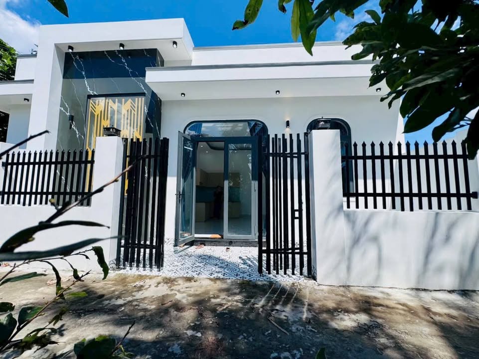 Nhà cấp 4 góc 2 mặt tiền Rạch Ông Dựa, Long Tuyền 80m² giá 1.55 tỷ - Thiết kế hiện đại, vào ở ngay!