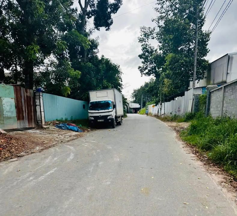 Nhà phố Chánh Hiệp, Thủ Dầu Một 95m² giá chỉ 2.15 tỷ - Sổ đỏ chính chủ!