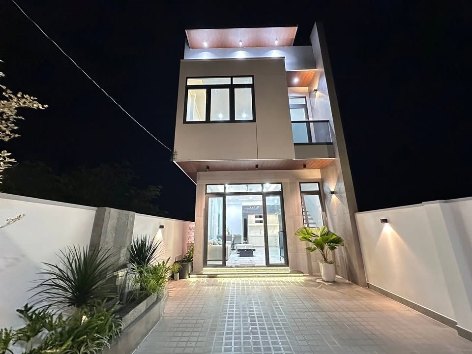 Nhà phố 1 trệt 1 lầu tại Trung An, Mỹ Tho 92.4m² giá 2.25 tỷ - Nội thất cao cấp tặng kèm!