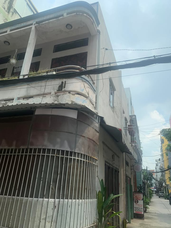 Cho thuê FrontHouse 36m² hẻm xe tải Thành Thái, Q10 - Kinh doanh mọi ngành nghề!