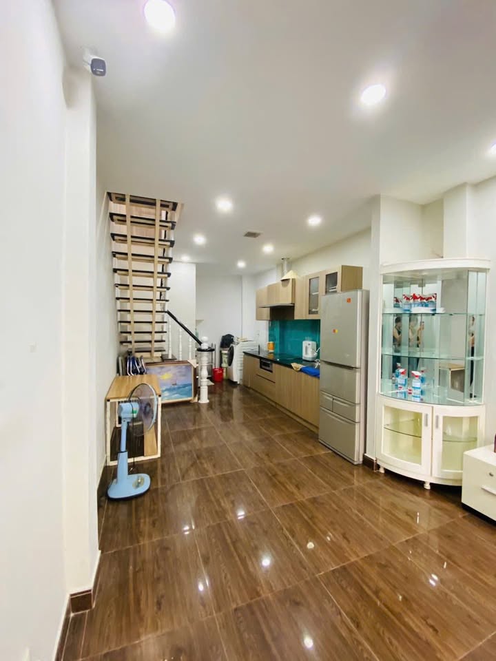 Nhà nguyên căn Phan Xích Long 2PN giá 11,5 triệu - An ninh, sạch đẹp!