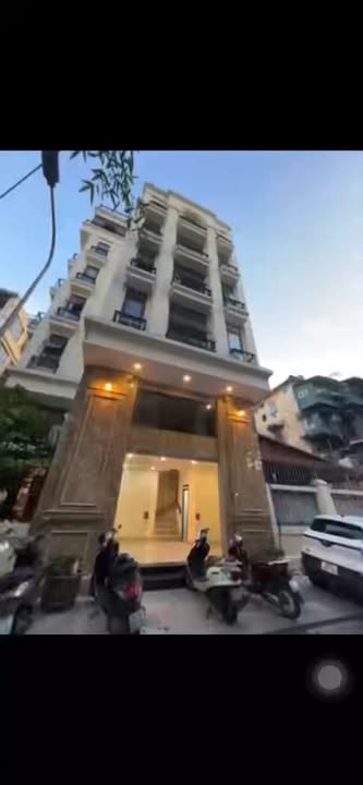 Cho thuê mặt bằng kinh doanh tại phố Vọng Đức, Hoàn Kiếm - Giá 52 triệu/tháng!