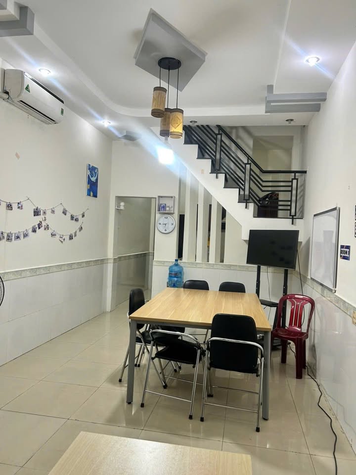 Nhà nguyên căn cho thuê đường Cây Trâm, quận Gò Vấp, 60m² - Phù hợp cho gia đình và kinh doanh!