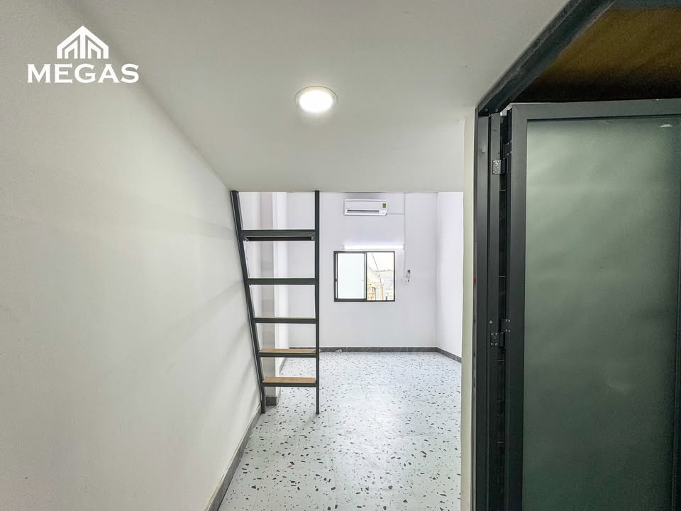 Căn hộ Duplex Trần Bá Giao, Gò Vấp 4.8 triệu - Không gian rộng rãi như sân bóng