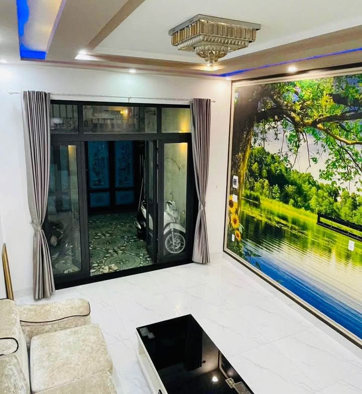 Nhà cho thuê 3 tầng đường Lê Hữu Trác, Sơn Trà 200m² - Phù hợp kinh doanh và ở