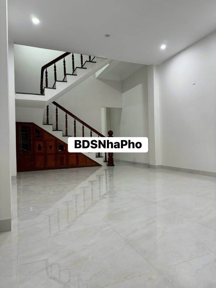 Nhà mặt tiền Lê Đình Lý, Thanh Khê 70m² giá 22 triệu - Thích hợp mở văn phòng, spa!