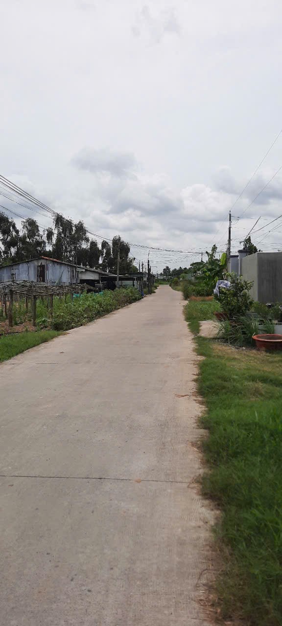 Đất thổ cư 2 mặt tiền 203m² tại xã Thạnh Đức, Bến Lức - Giá 1.5 tỷ, thương lượng lộc!