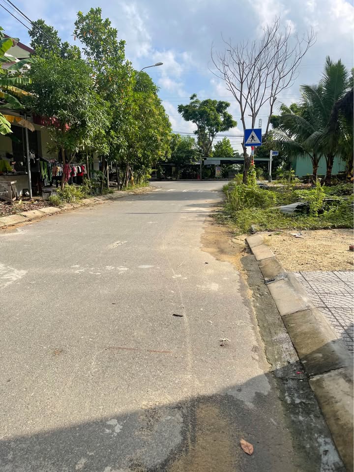 Đất nền Khu TĐC Hòa Liên Bền Vững Đà Nẵng 100m² giá 2.7 tỷ - Hướng Đông, vị trí đẹp!