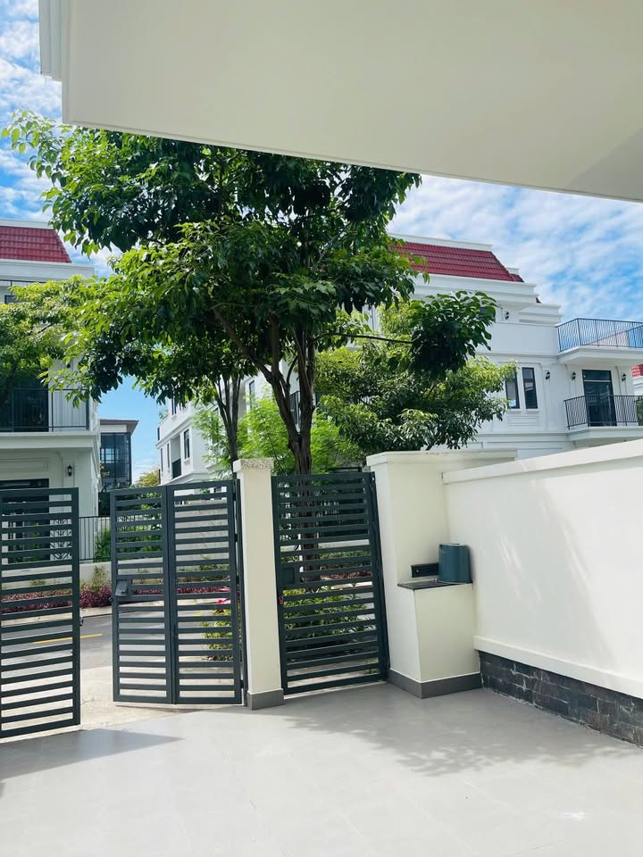 Nhà phố LAVIDA Vũng Tàu 87.5m² giá 17 triệu - Full nội thất, sân vườn đẹp!