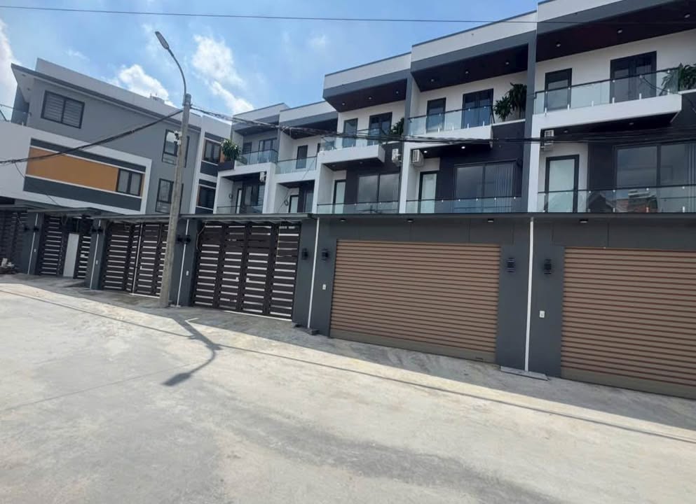 Nhà đẹp 3 tầng tại phường Tân Lập, Thái Nguyên 125m² giá 4 tỷ - Kinh doanh tốt!