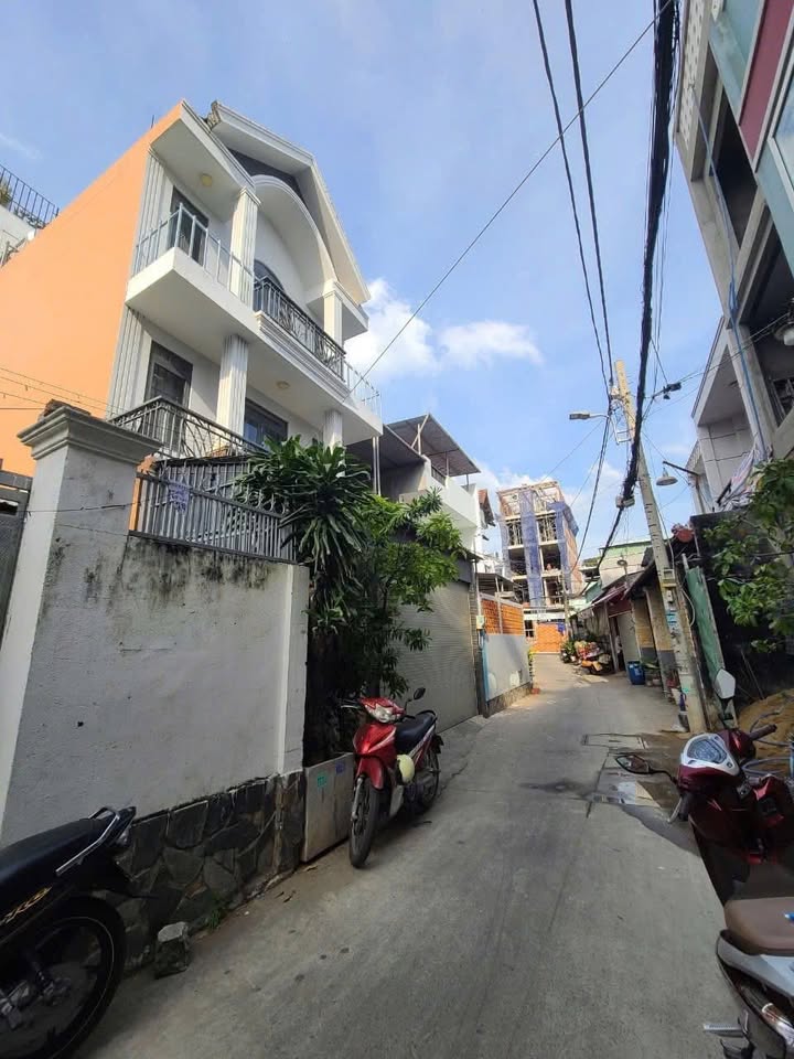 Nhà 2 tầng hẻm 3m Nguyễn Văn Khối 40m² giá 3.9 tỷ - Sổ hồng chính chủ!