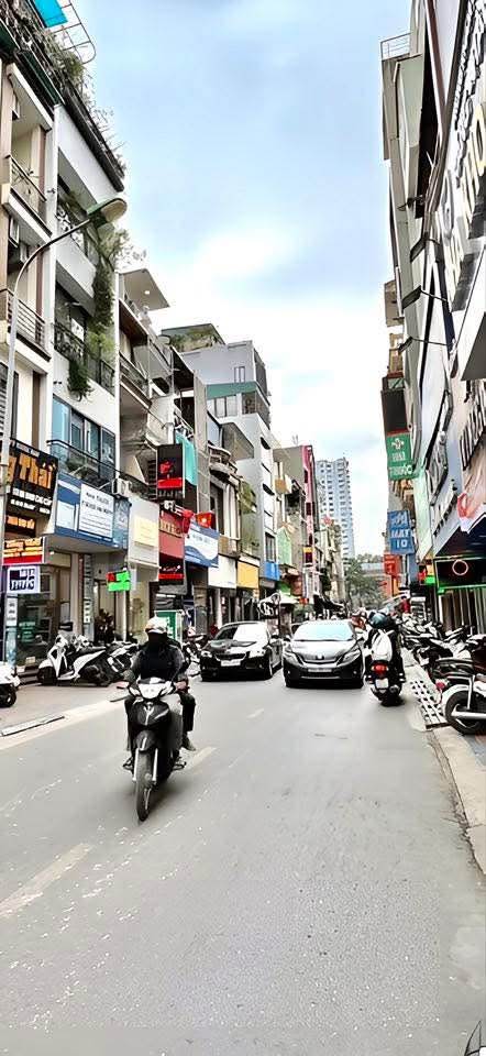 Bán nhà mặt phố Hoàng Hoa Thám 160m² giá 30 tỷ - Cơ hội đầu tư hiếm có!