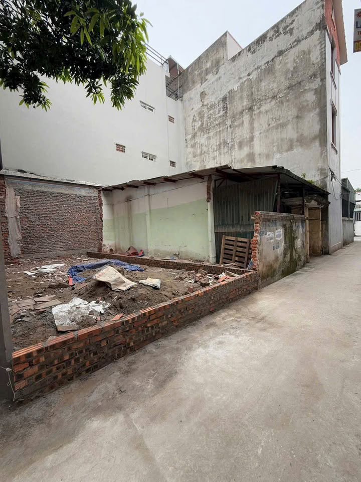 Đất nền Ngọc Thụy 36m² giá 7 tỷ - Sổ đỏ vuông vắn, sẵn sàng giao dịch!