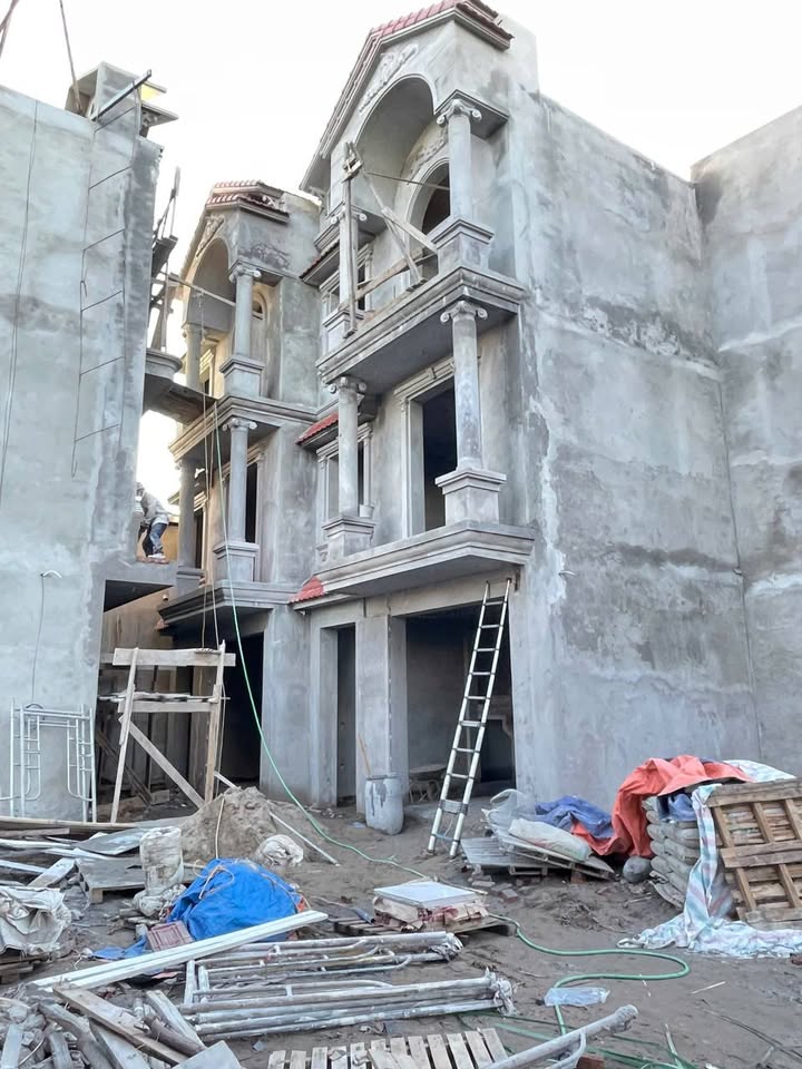 Townhouse 3 tầng Tân Tiến An Dương 50m² giá 2.3 tỷ - Thiết kế tân cổ điển sang trọng!