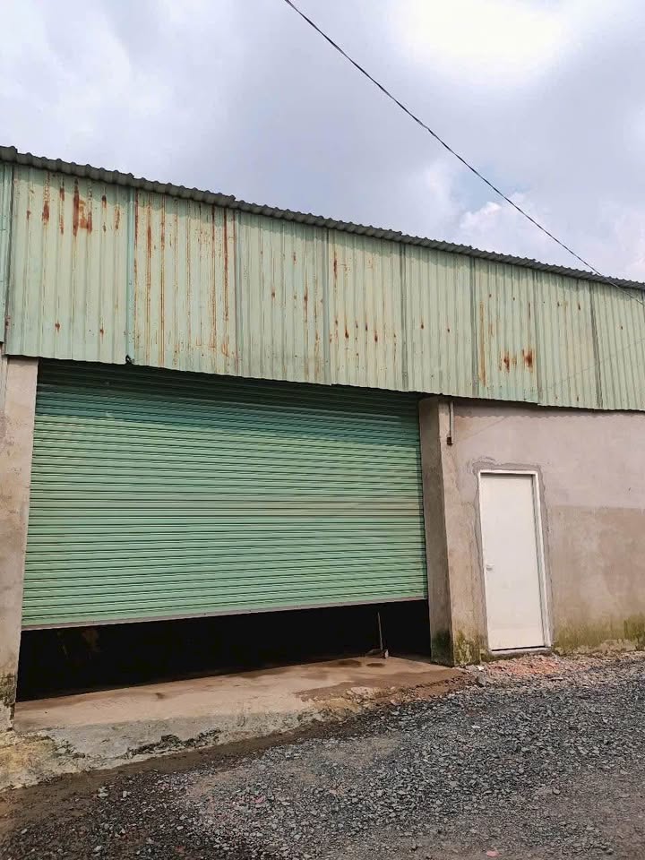 Nhà xưởng Vĩnh Lộc B, Huyện Bình Chánh 330m² - Giá chỉ 4.5 tỷ, vị trí đẹp!