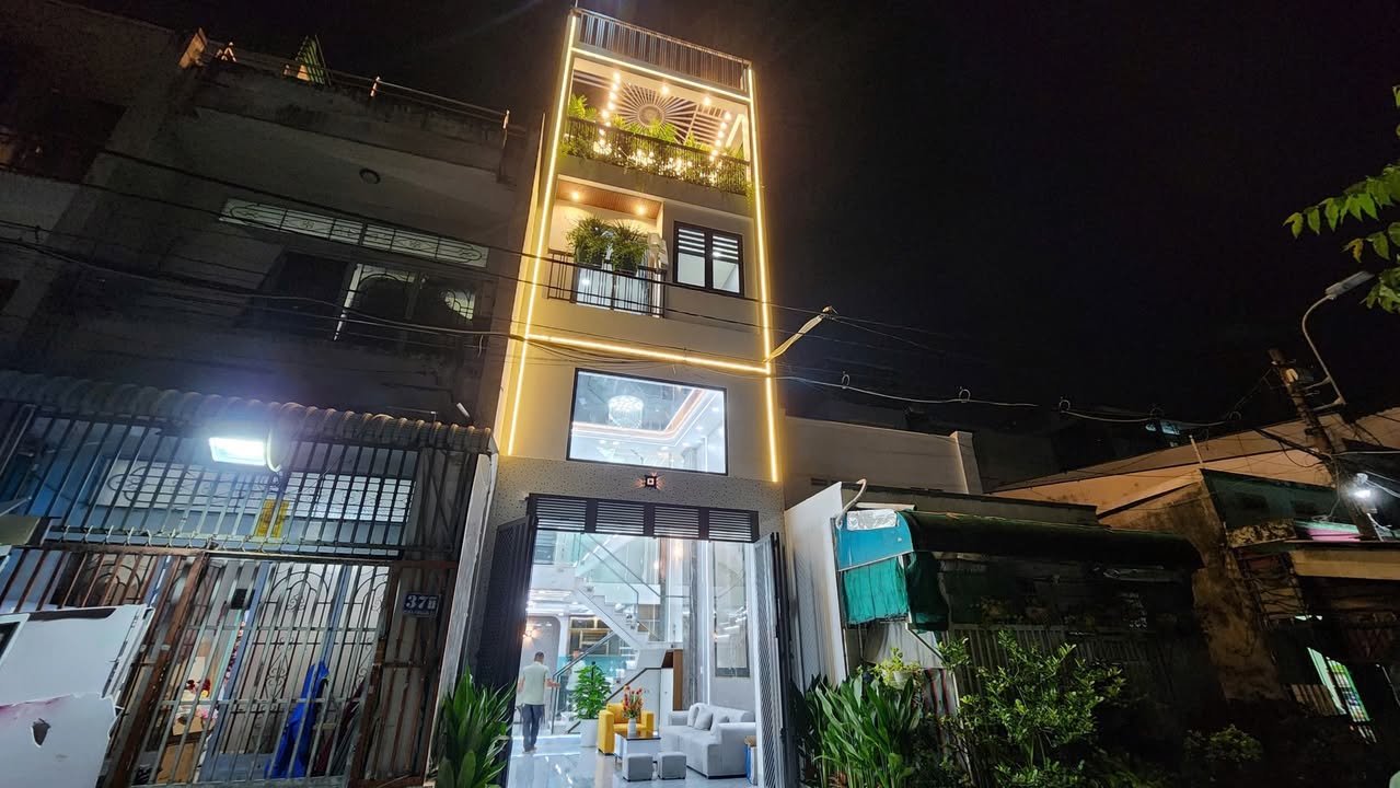 Nhà phố Thạnh Xuân 13, Q.12, 63m² giá 6.15 tỷ - Dọn vào ở ngay!