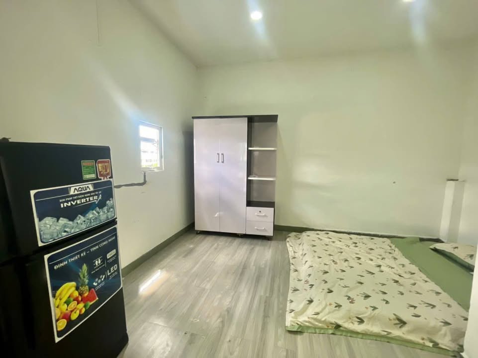 Nhà nhỏ cho thuê đường Nguyễn Thanh Tuyền, Tân Bình - Chỉ 3.9 triệu/tháng!