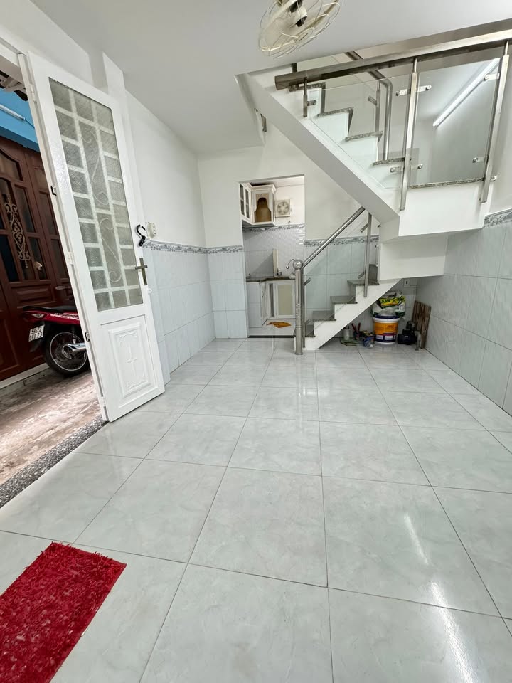 Nhà 2 lầu 3PN 2Toilet tại P15 Q8 - Giá chỉ 1.67 tỷ!