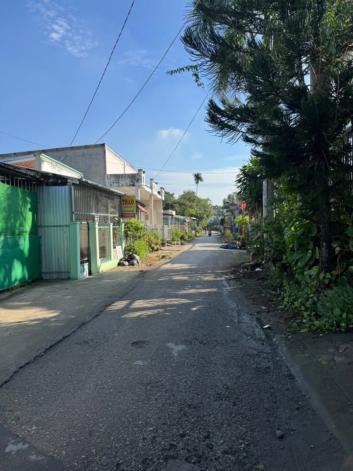 Nhà mặt tiền lộ chợ Cái Răng 95m² giá 1.69 tỷ - Đầu tư sinh lời ngay!