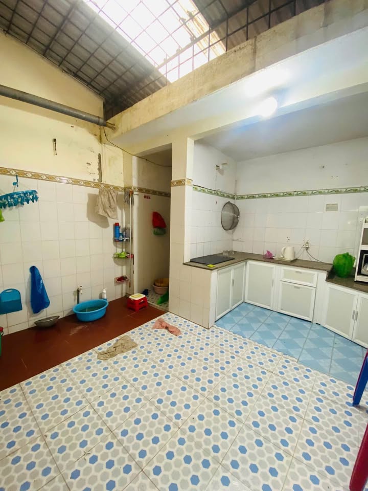 Nhà mặt ngõ An Trang - 70m² giá 3.1 tỷ - Ô tô đỗ cửa, chính chủ!
