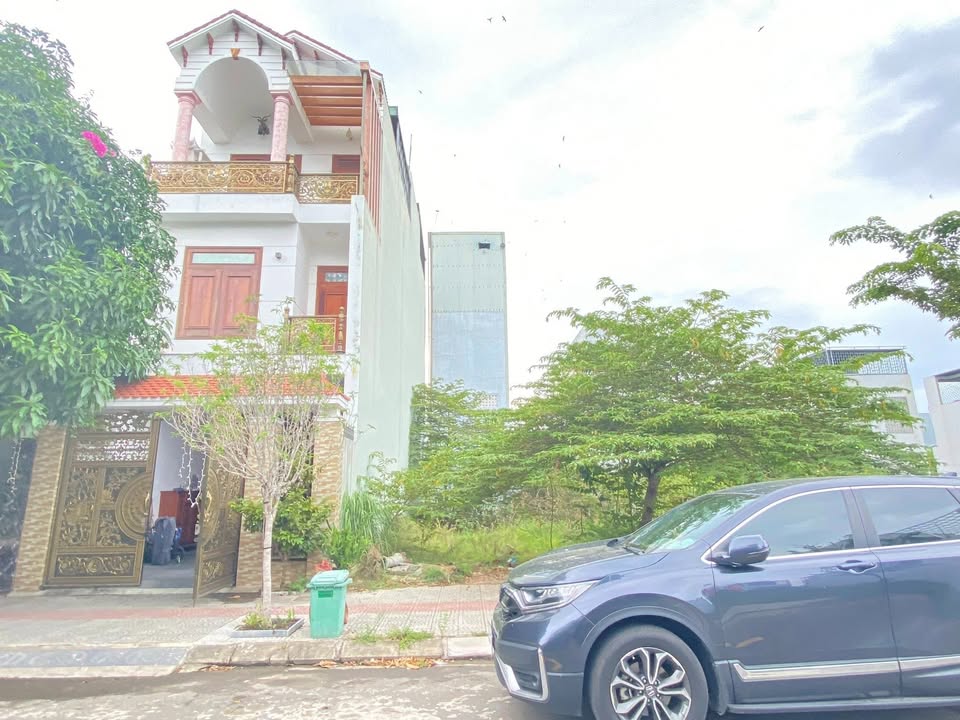 Đất nền Hòa Quý 100m² giá 4.8 tỷ - Đối diện trường học, vị trí đắc địa!