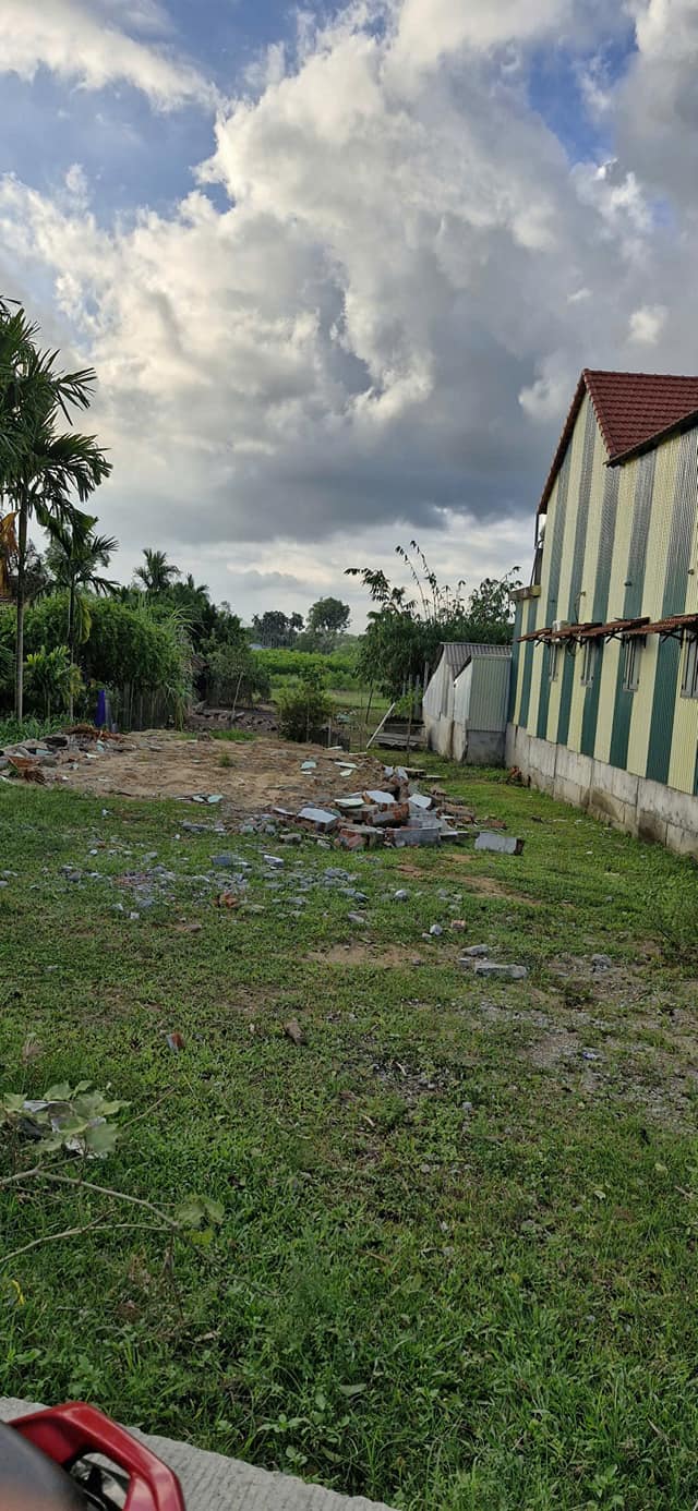 Đất mặt tiền đường Suối Mơ, Tư Nghĩa, 1800m² - Sổ đỏ chính chủ, giá chỉ 1.3 tỷ!