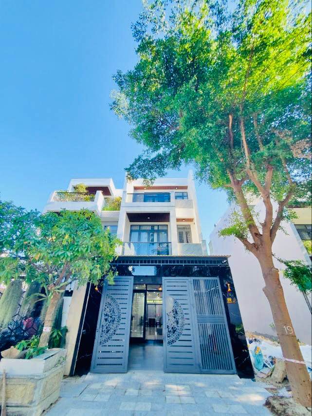 Nhà đẹp đường số 97, Vĩnh Thái, Nha Trang 100m² giá 8.5 tỷ - Thiết kế tối ưu, đầy đủ nội thất!