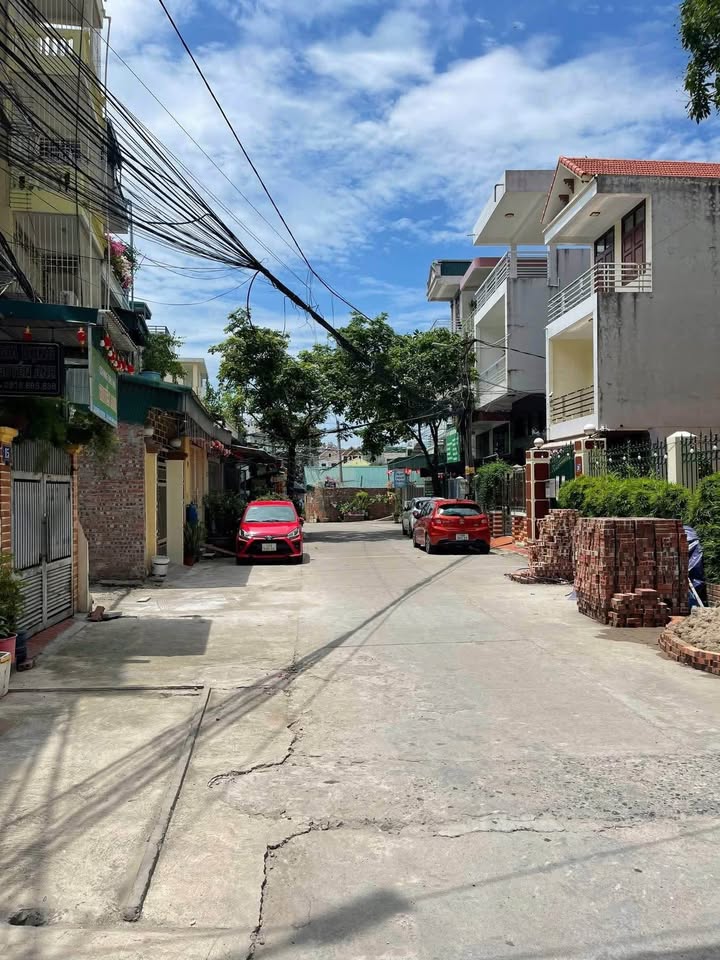 Đất ô góc phố Ký Con Hạ Long 72m² giá 5 tỷ - Kinh doanh thuận lợi!
