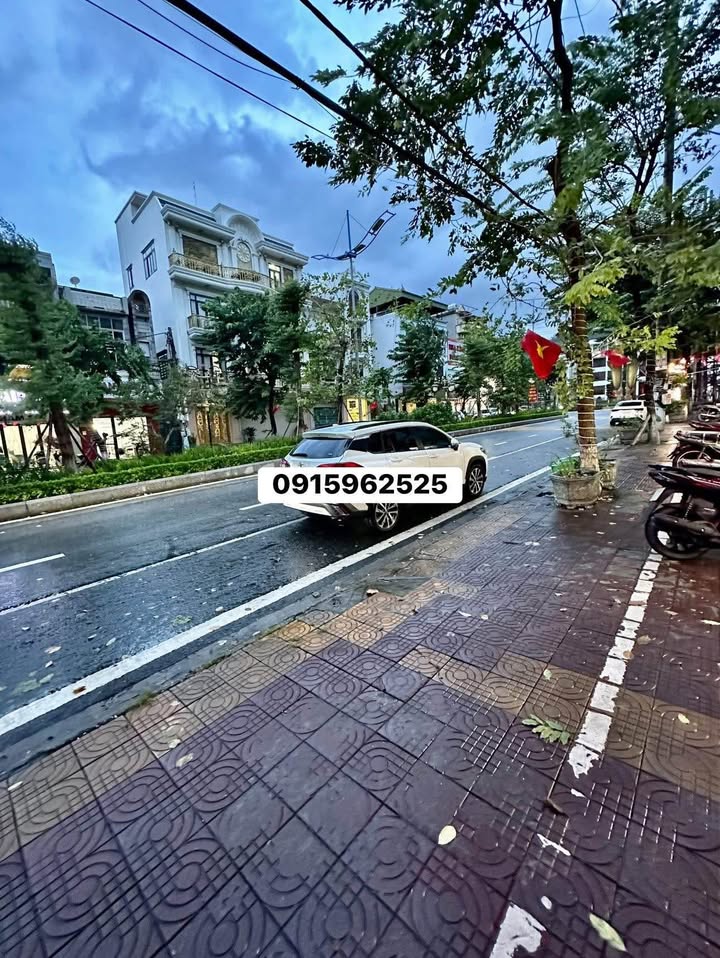 Nhà 3 tầng mặt đường Lâm Nghiệp, Cẩm Phả 79m² giá 8 tỷ - Tiềm năng kinh doanh lớn!