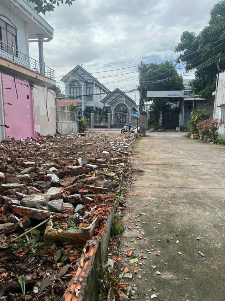 Đất mặt tiền Bà Triệu, Vĩnh Lạc 96m² giá 2.6 tỷ - Cơ hội đầu tư sinh lời!