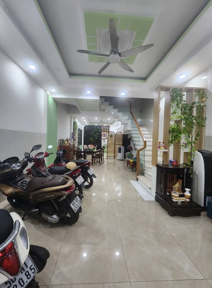 Mặt tiền FrontHouse đường Xe Tải, quận Bình Tân, 100m² giá 13 tỷ - Kinh doanh sầm uất gần AEON Mall!