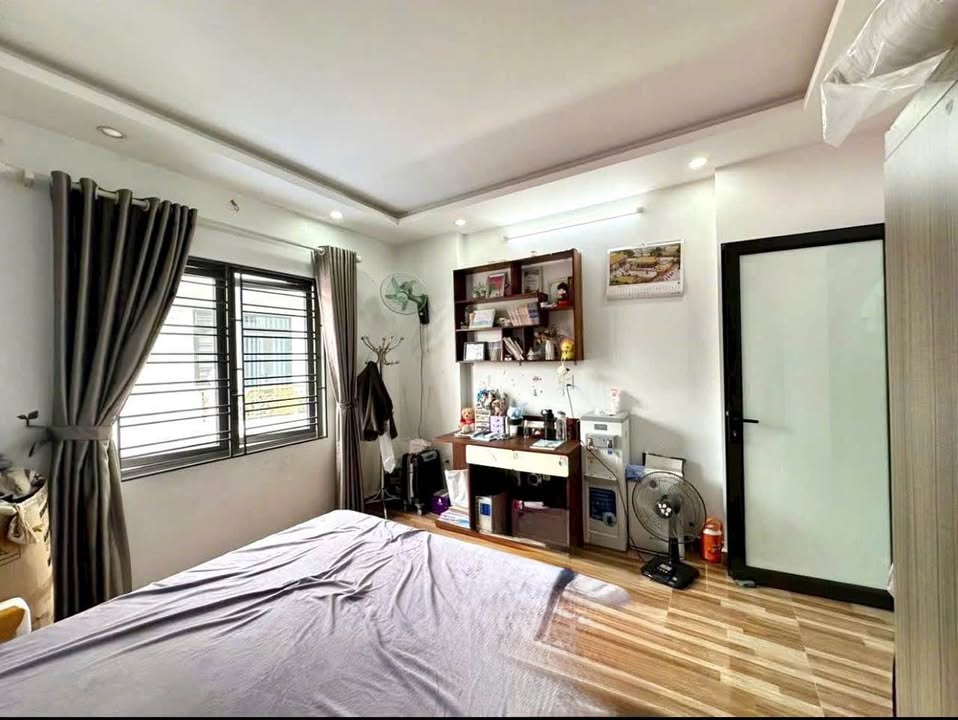 Nhà 3 tầng Đoạn Xá, Vạn Mỹ, 90m² giá 5.999 tỷ - Cơ hội kinh doanh tuyệt vời!