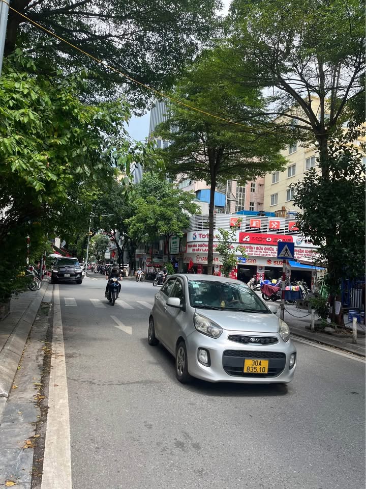 FrontHouse Hai Bà Trưng 40m² giá 9 tỷ - Tiềm năng kinh doanh vượt trội!