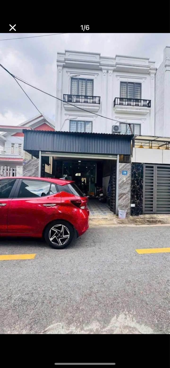 Nhà 3 tầng tại phường An Dương, Hải Phòng 67m² giá 3 tỷ - Ô tô đỗ trong sân!